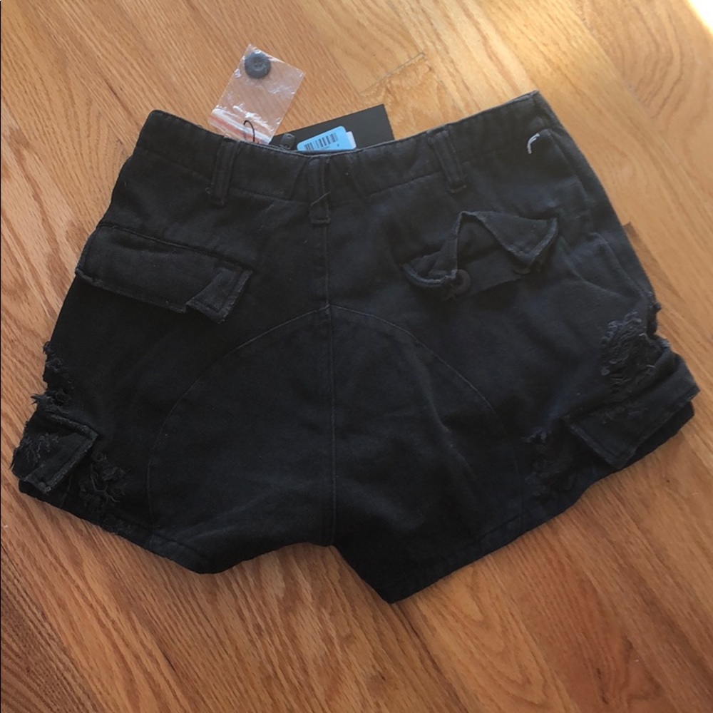 cargo shorts - Picture 2 of 2